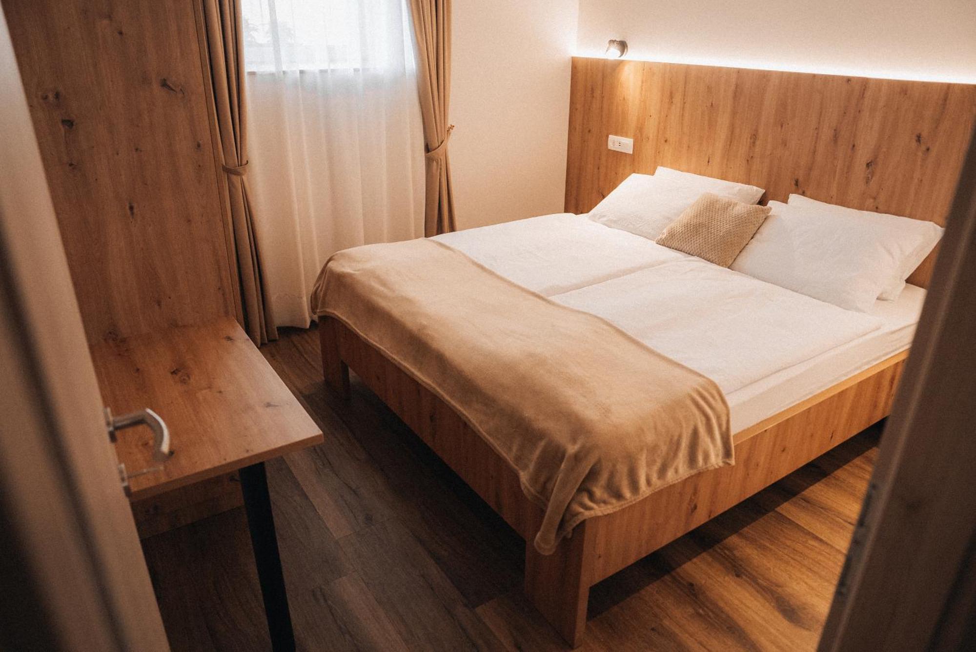 Podlipnik Apartments クランスカゴーラ エクステリア 写真